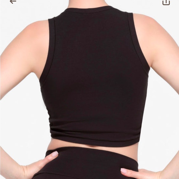 Cotton Twist Cropped Tank - Picture 3 of 7